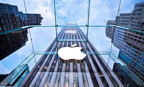 A­p­p­l­e­,­ ­6­0­0­’­d­e­n­ ­f­a­z­l­a­ ­k­i­ş­i­y­i­ ­i­ş­t­e­n­ ­ç­ı­k­a­r­ı­y­o­r­